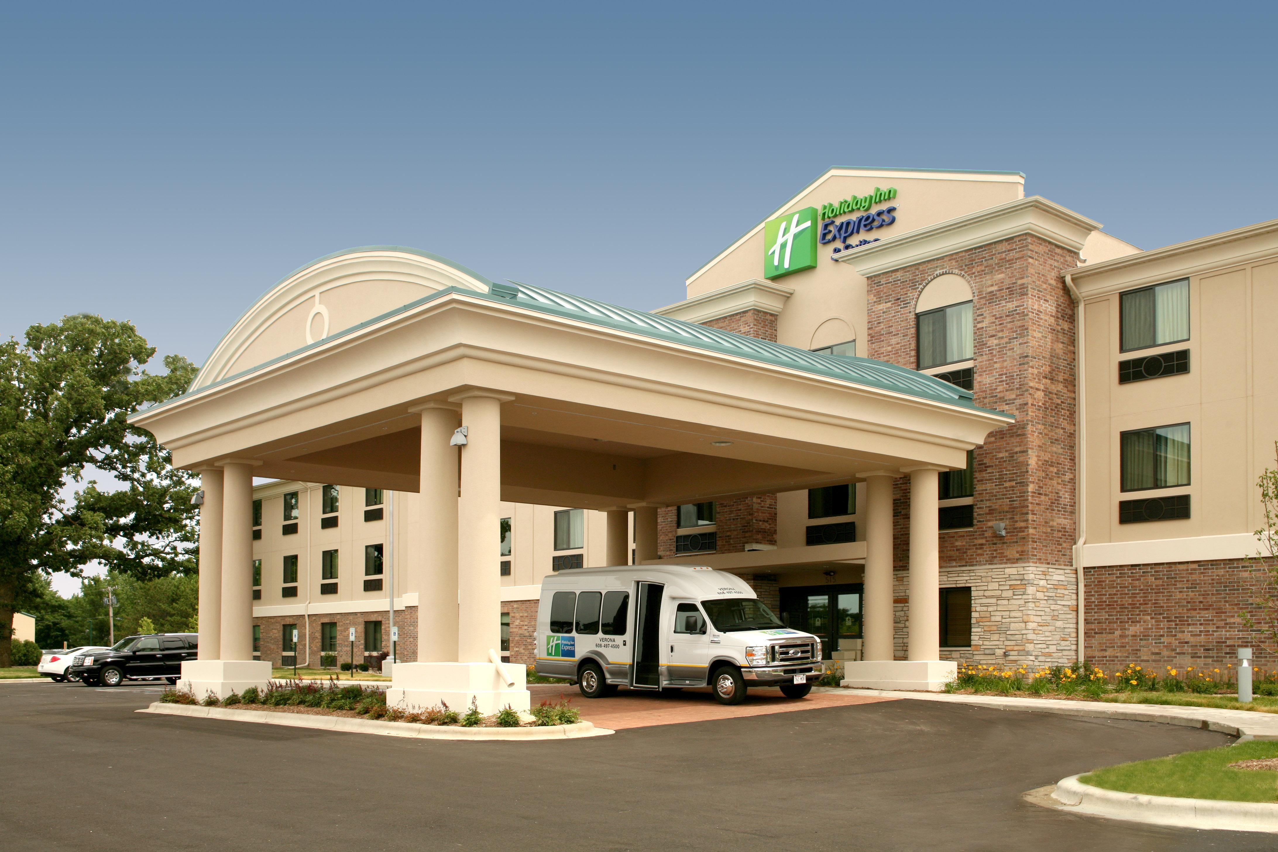 Holiday Inn Express & Suites Madison-Verona By Ihg Exterior photo